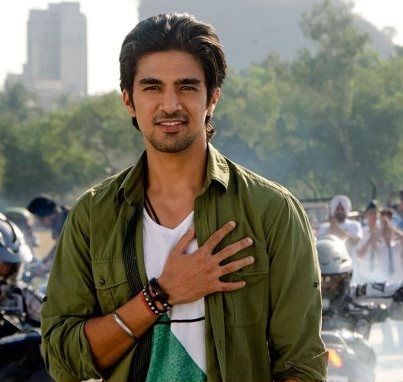 Working on 'Bombay Talkies' was unreal: Saqib Saleem